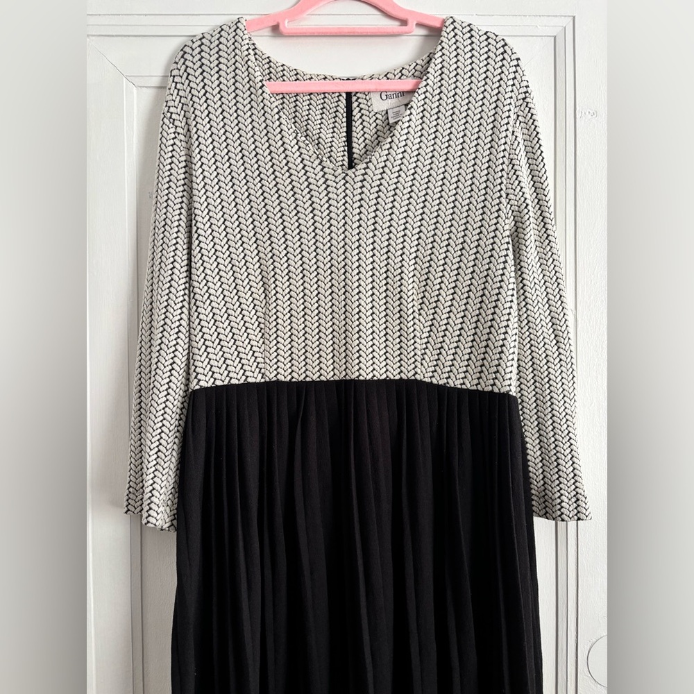 Anthropologie-brand (Ganni) Black and White Textured Knit Top